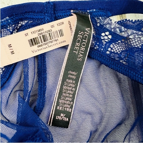 Victoria’s Secret Cheeky Pantie Medium - Picture 11 of 11
